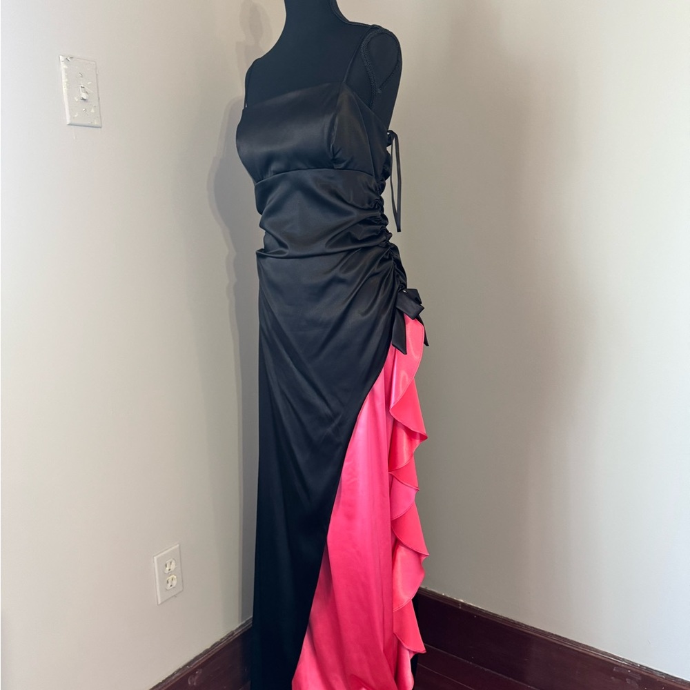 Blondie nites, elegant satin Black and coral color maxi dress #Evening Gown#Prom